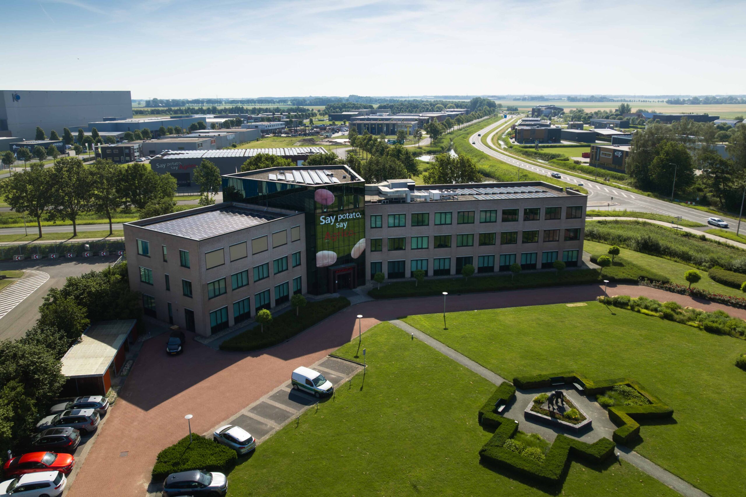 Intermontage Agrico Emmeloord buitenkant