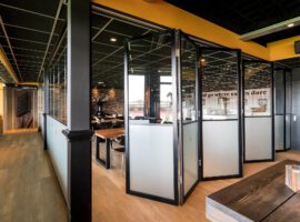 Glazen Vouwwand Met Kader Transparante Mobiele Paneelwand Scheidingswand Restaurant Foldingframe Intermontage 002